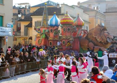 Foto precedenti edizioni carnevale