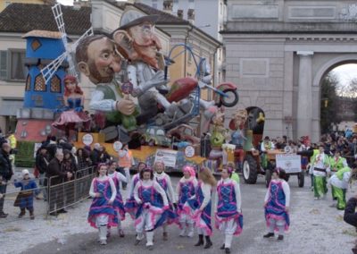 Foto precedenti edizioni carnevale