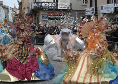 Foto precedenti edizioni carnevale