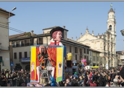 Foto carri carnevale di crema 2017