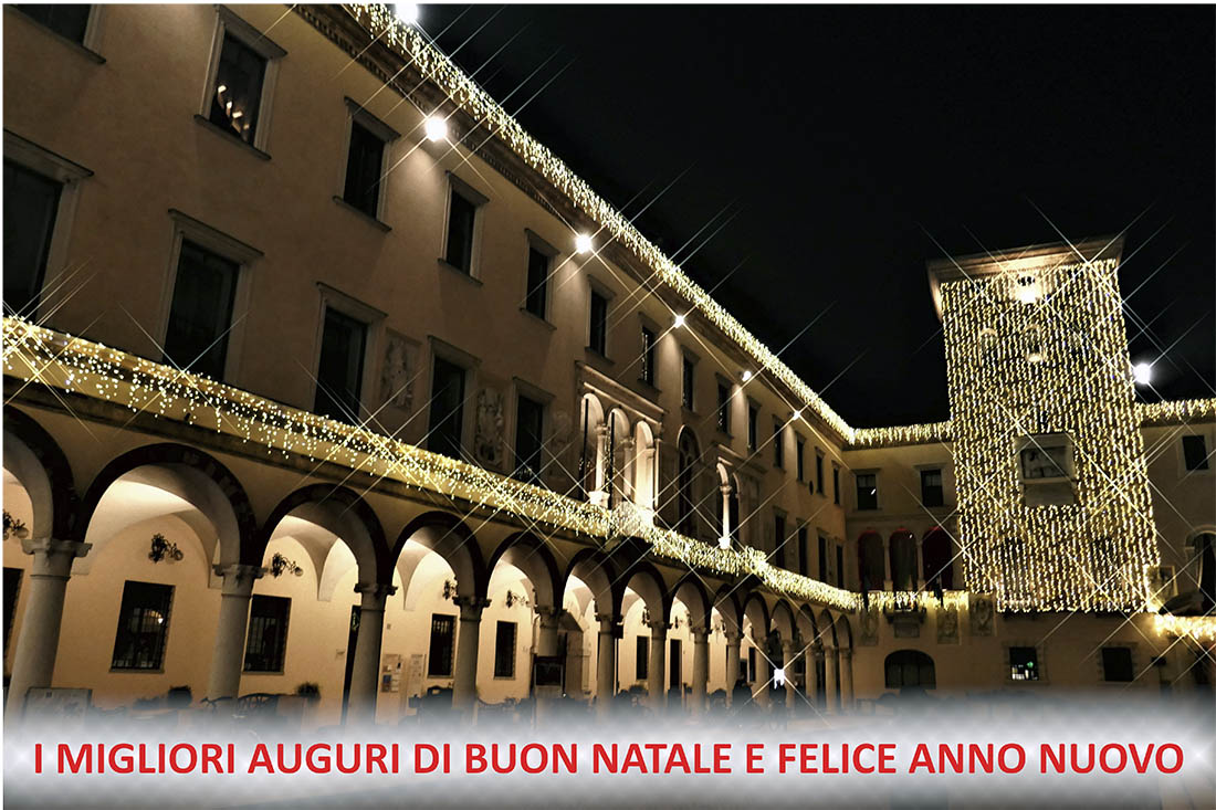 Luminarie in piazza Duomo a Crema per il Natale 2020
