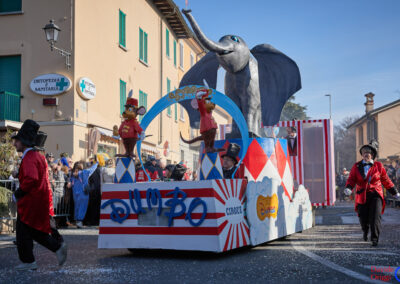 Carro di carnevale "Dumbo" a Crema 2023